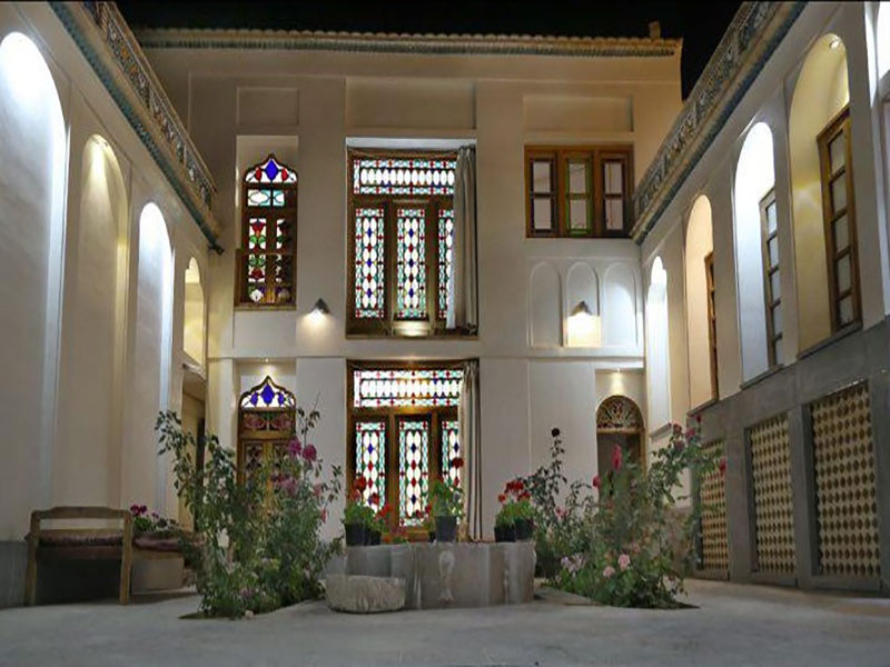 اقامت یک شب متفاوت و منحصر‌به‌فرد در اصفهان