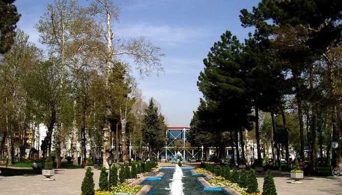 سفربازی - باغ ملی مشهد
