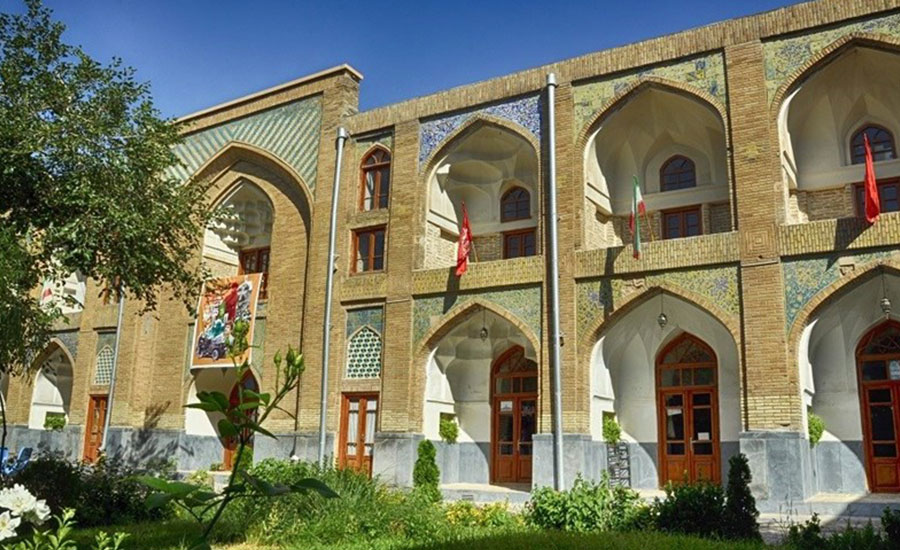 سفربازی - مدرسه عباسقلی خان