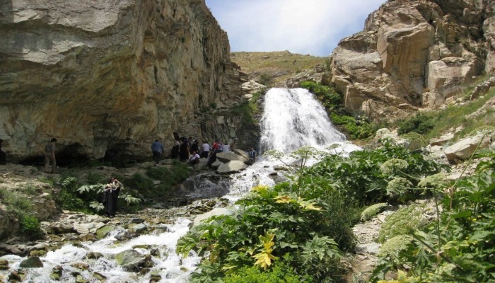 سفربازی - آبشار ازارک کجاست؟