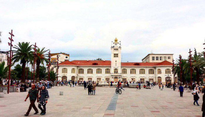 سفربازی - هتلهای معروف اطراف میدان شهر رشت