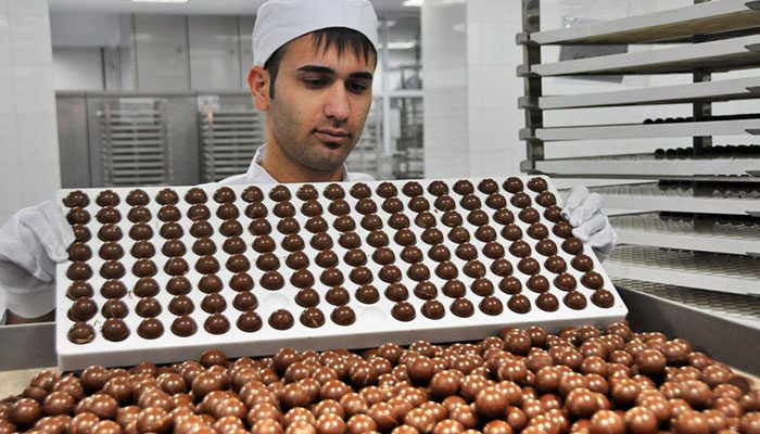 سفربازی - تاریخچه تولید شکلات در ایران