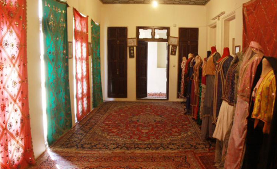 سفربازی - موزه لباس (خانه صالحی)