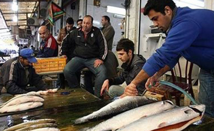 سفربازی - بازار بزرگ ماهی فروشان