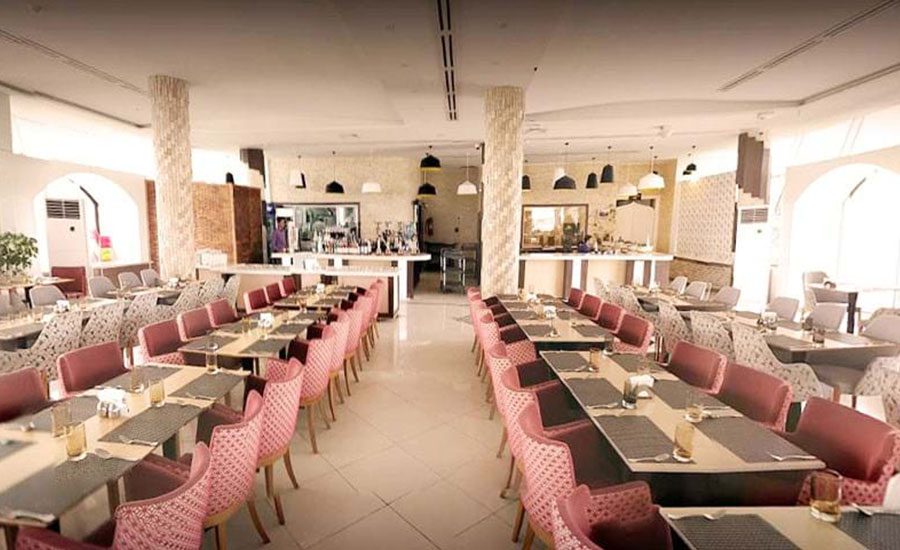 رستوران سالود کیش، رستورانی برای دوستداران موزیک و شادی