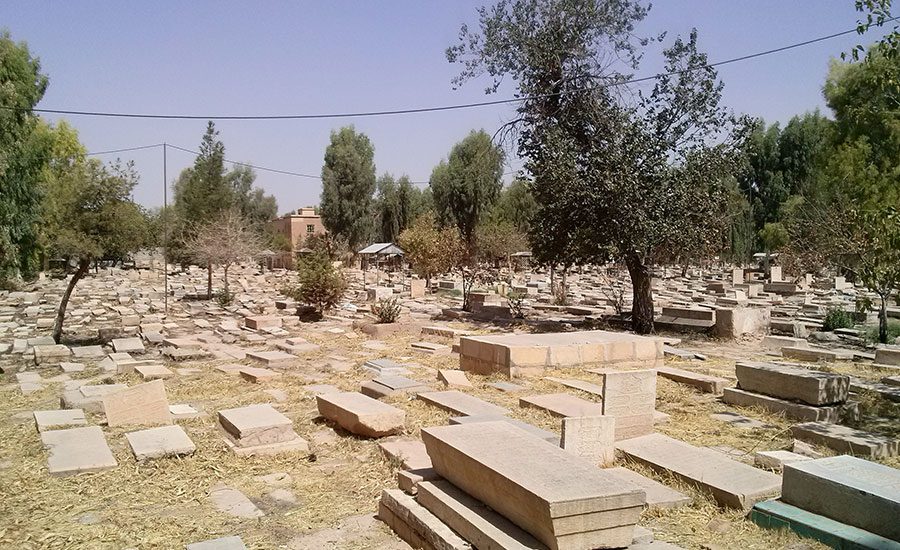 گورستان دارالسلام، آرامگاه بزرگان شیراز