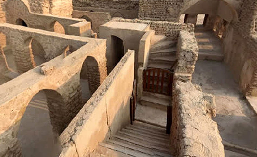 عمارت اعیانی، ویلایی ایلخانی