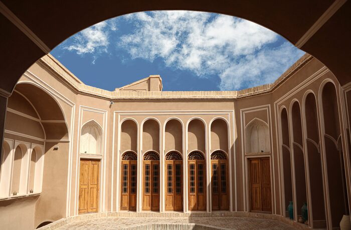 سفربازی_ معماری خانه سیگاری