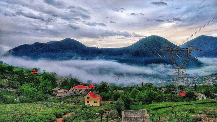 سفربازی - منظره چمستان زیبا