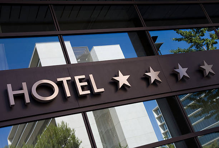 سفربازی - هتل چهار ستاره