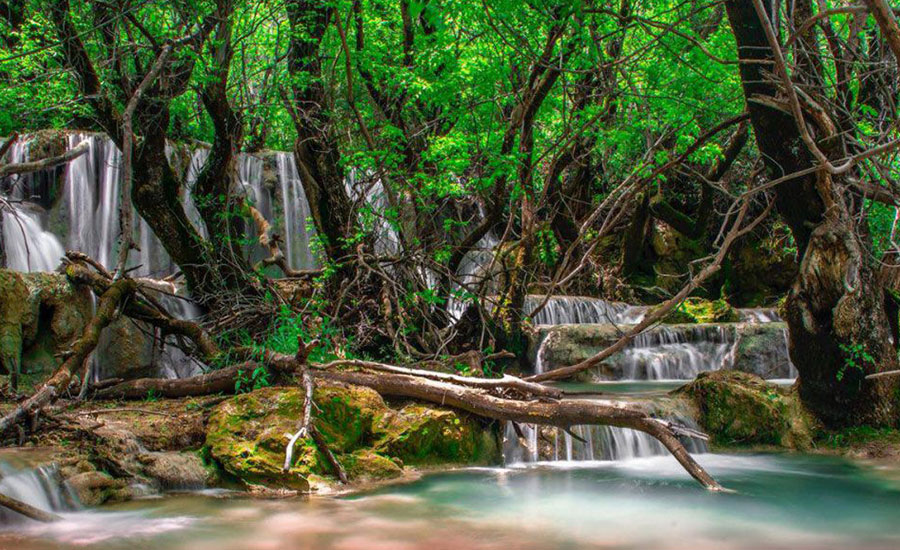 جنگل و آبشار نای انگیز، رامسر در استان لرستان