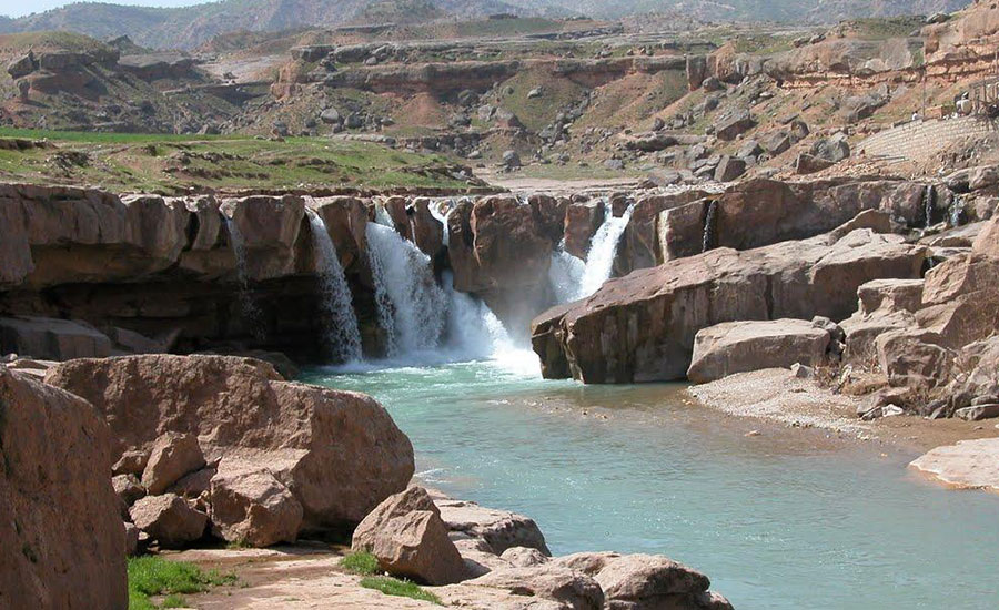 آبشار آفرینه، آبشاری چهار فصل در استان لرستان