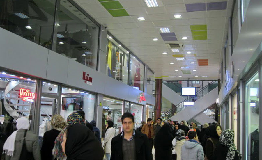 مجتمع تجاری پردیس تبریز، محلی برای خرید پوشاک