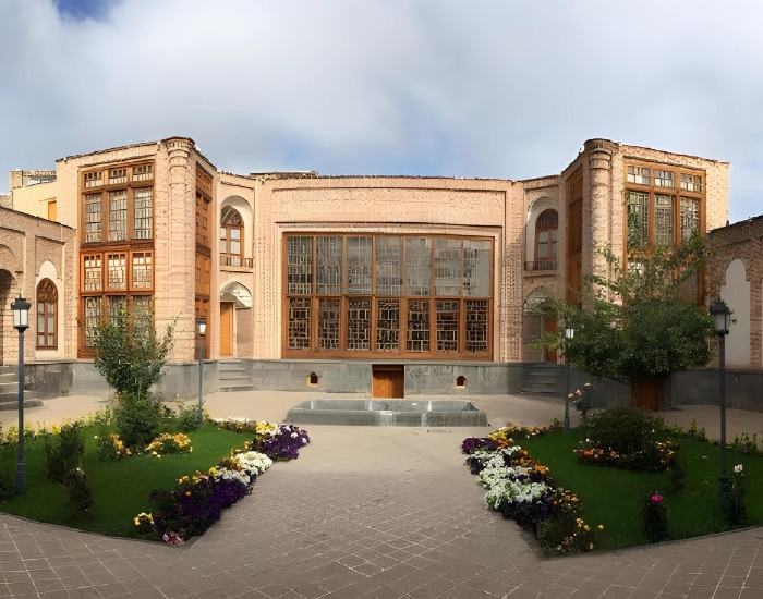 سفربازی-عمارت آقازاده اردبیل