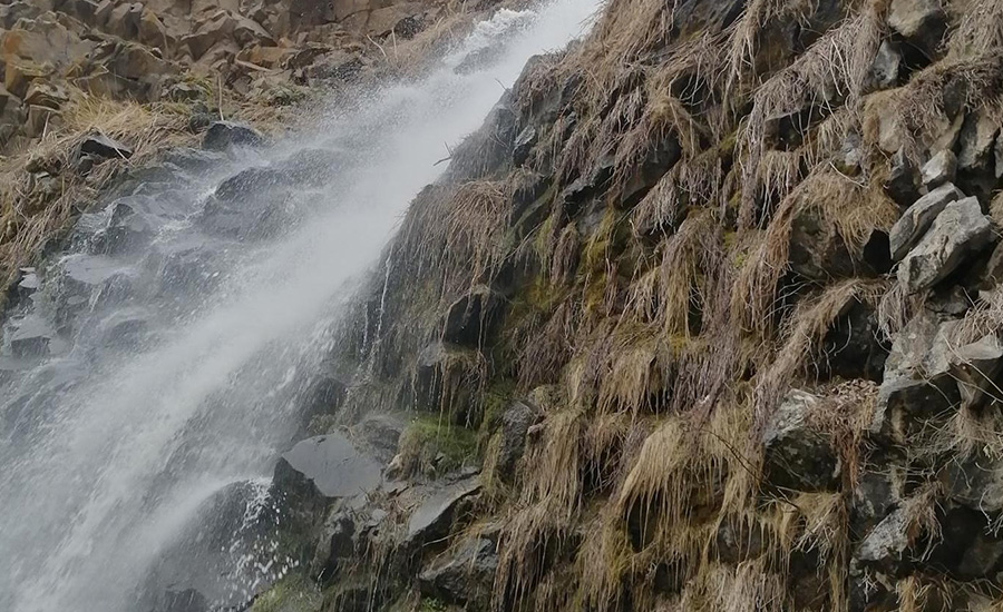 آبشار و آب گرم سردابه، درمانگری در دل کوه 