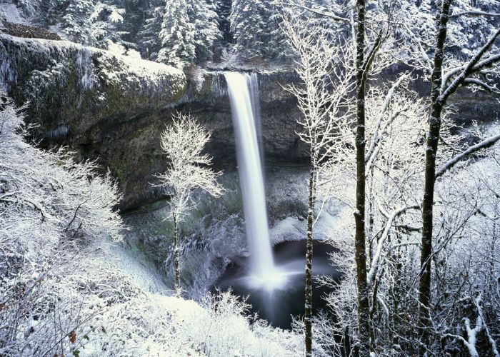 عکس آبشار در زمستان_ سفربازی