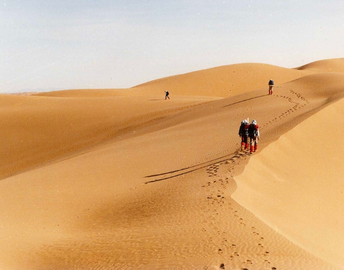 سفربازی-نمایی از کویر ریگ جن