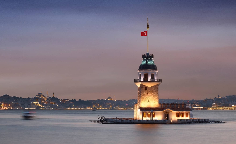 برج دختر استانبول بنایی بین افسانه و واقعیت