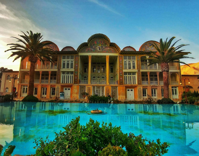 سفربازی-نمایی از باغ ارم در شیراز