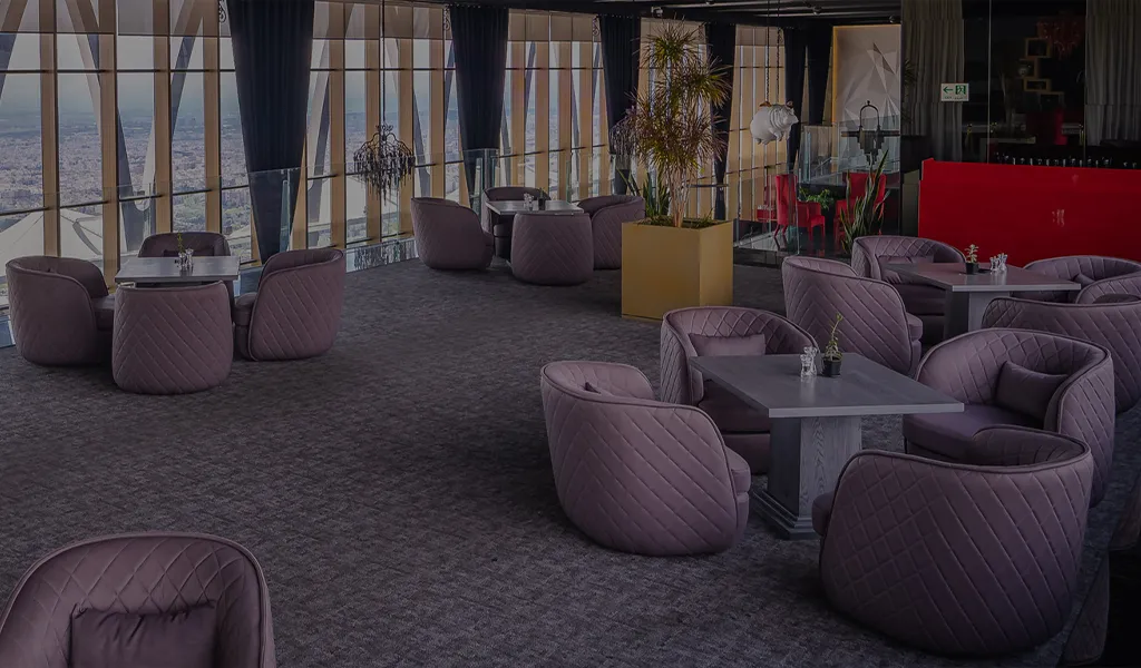 رستوران های هتل اسپیناس پالاس رستوران اسکای لانژ