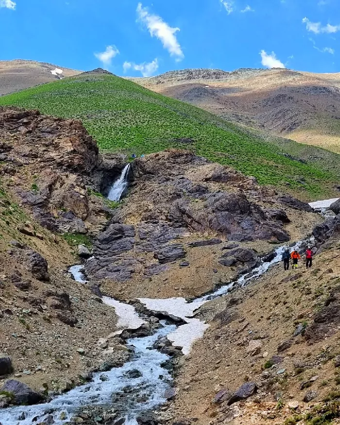 سفربازی - آبشارلالان در نزدیکی فشم