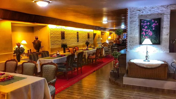 سفربازی - رستوران هتل بین‌المللی پارسیان
