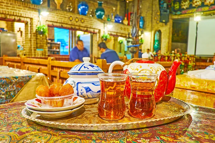 سفربازی - چایخانه آذری در تهران