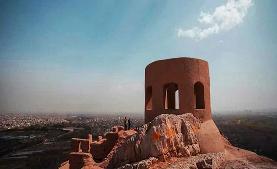 سفربازی - آتشگاه اصفهان