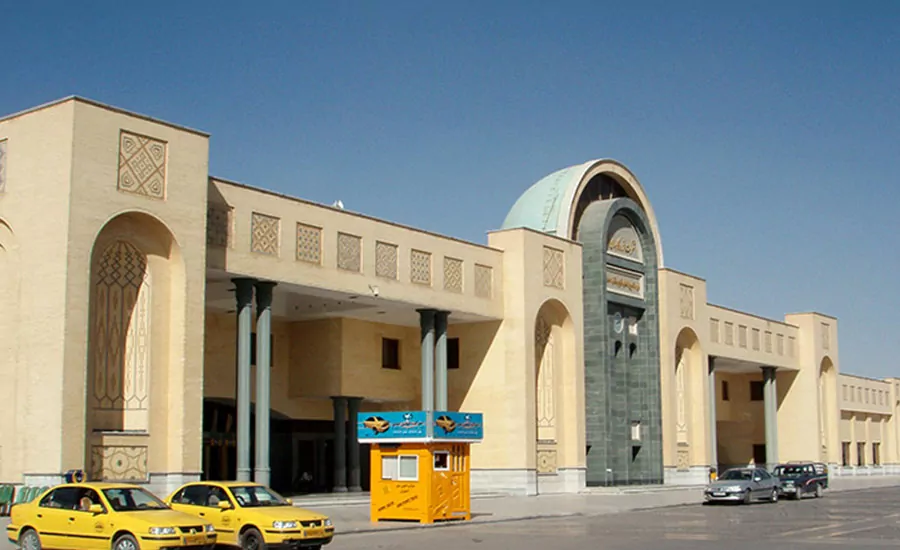 سفربازی - فرودگاه بین المللی شهید بهشتی اصفهان