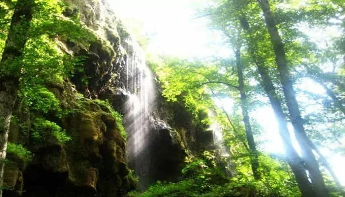 سفربازی - نمایی از آبشار اوجرجری