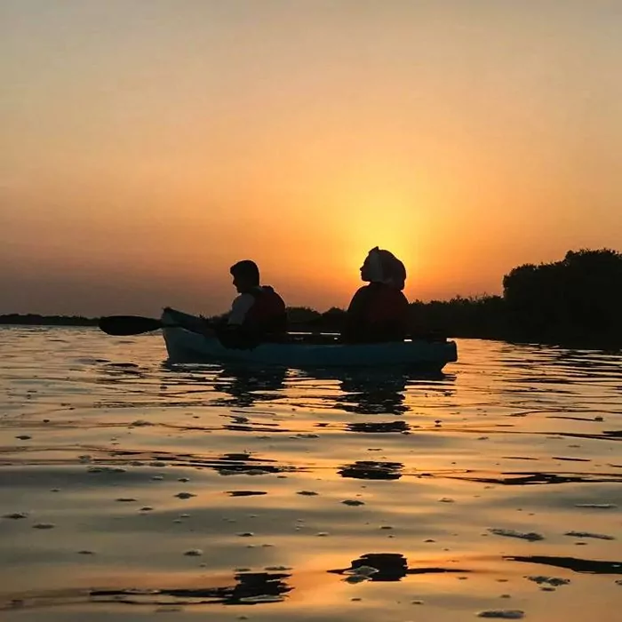 سفربازی - نمای غروب جنگل حرا