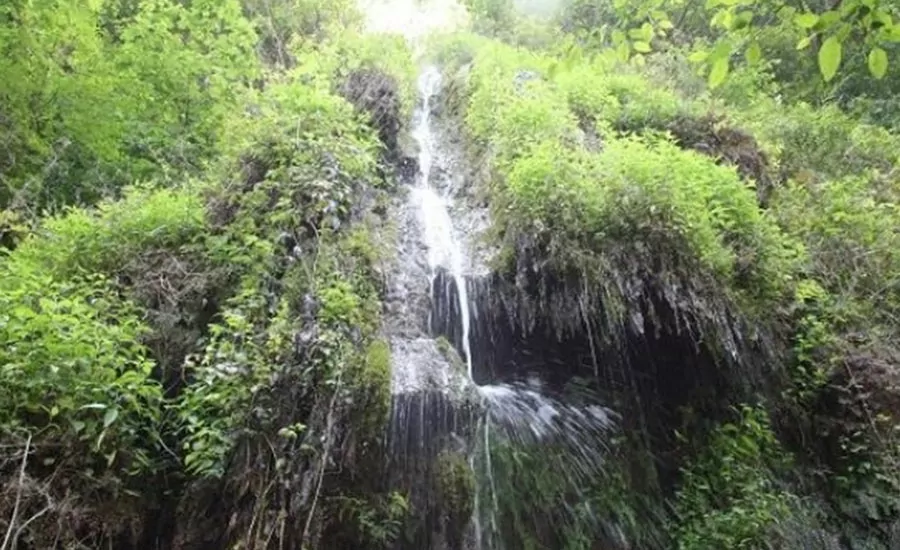 سفربازی - آبشار سیسنگان