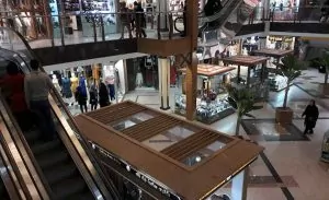سفربازی - مرکز خرید شهرآرا