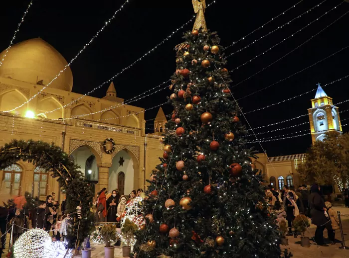 سفربازی - جشن کریسمس در جلفا، اصفهان