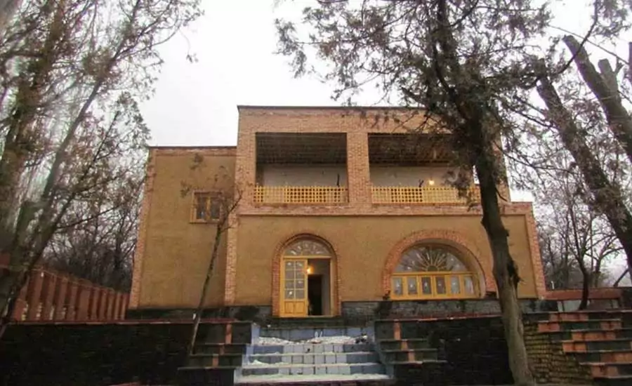 سفربازی - عمارت بدیع الحکما