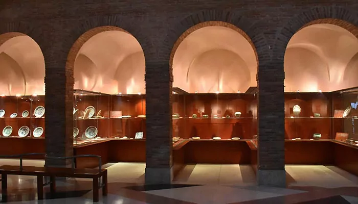 سفربازی - موزه سفال همدان