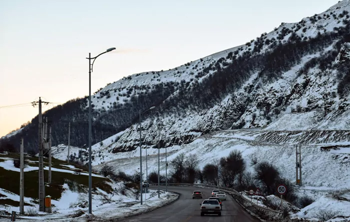 سفربازی - رانندگی در گردنه حیران