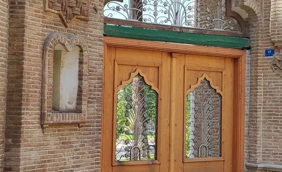 سفربازی - خانه‌ معین التجار بوشهری