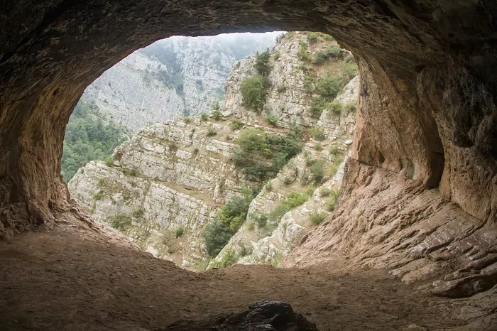 سفربازی - تاریخچه و قدمت غار 