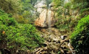 آبشار تودارک تنکابن، آبشاری دیدنی و بسیار پرطرفدار
