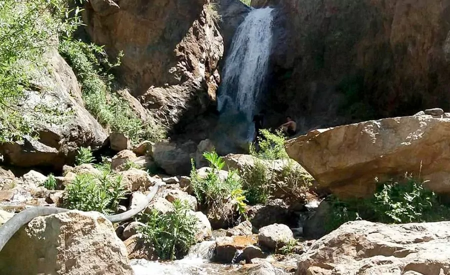 سفربازی - آبشار ناران لواسان