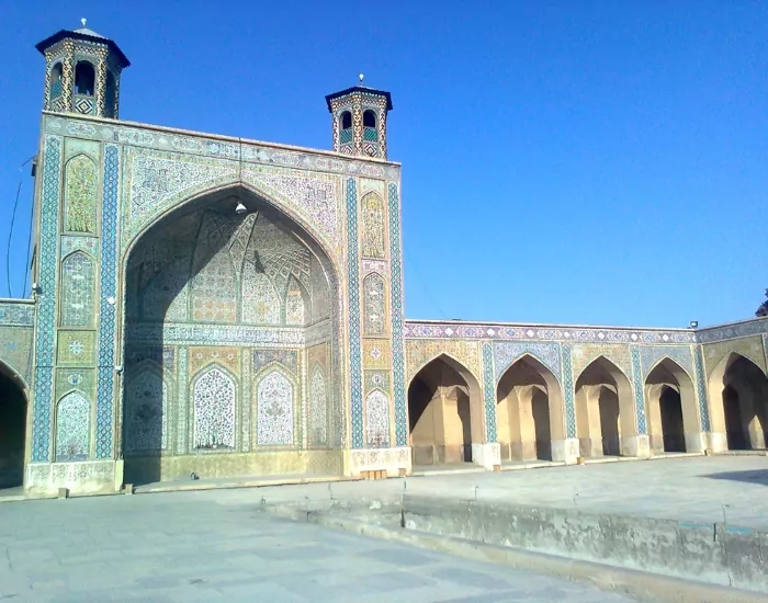 معماری باشکوه مسجد وکیل شیراز 